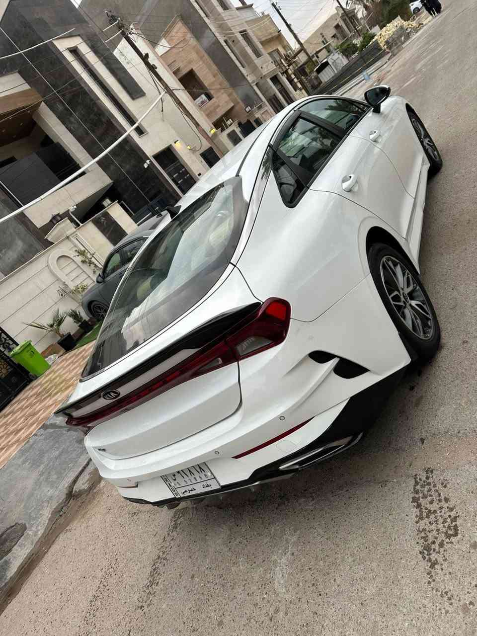 موديل ٢١ باسمي باقي سنتين وتصير حره سياره استلام شركة. بيه شبرين صبغ بالدعاميه الاماميه واقل الشبر بالجاملغ الايمن اثر طخه مكينه ٢٠٠٠ دوش خليجي العنوان بغداد غير متواجد ع فيس للاستفسار الاتصال على الارقام التالية. 

***********
***********
