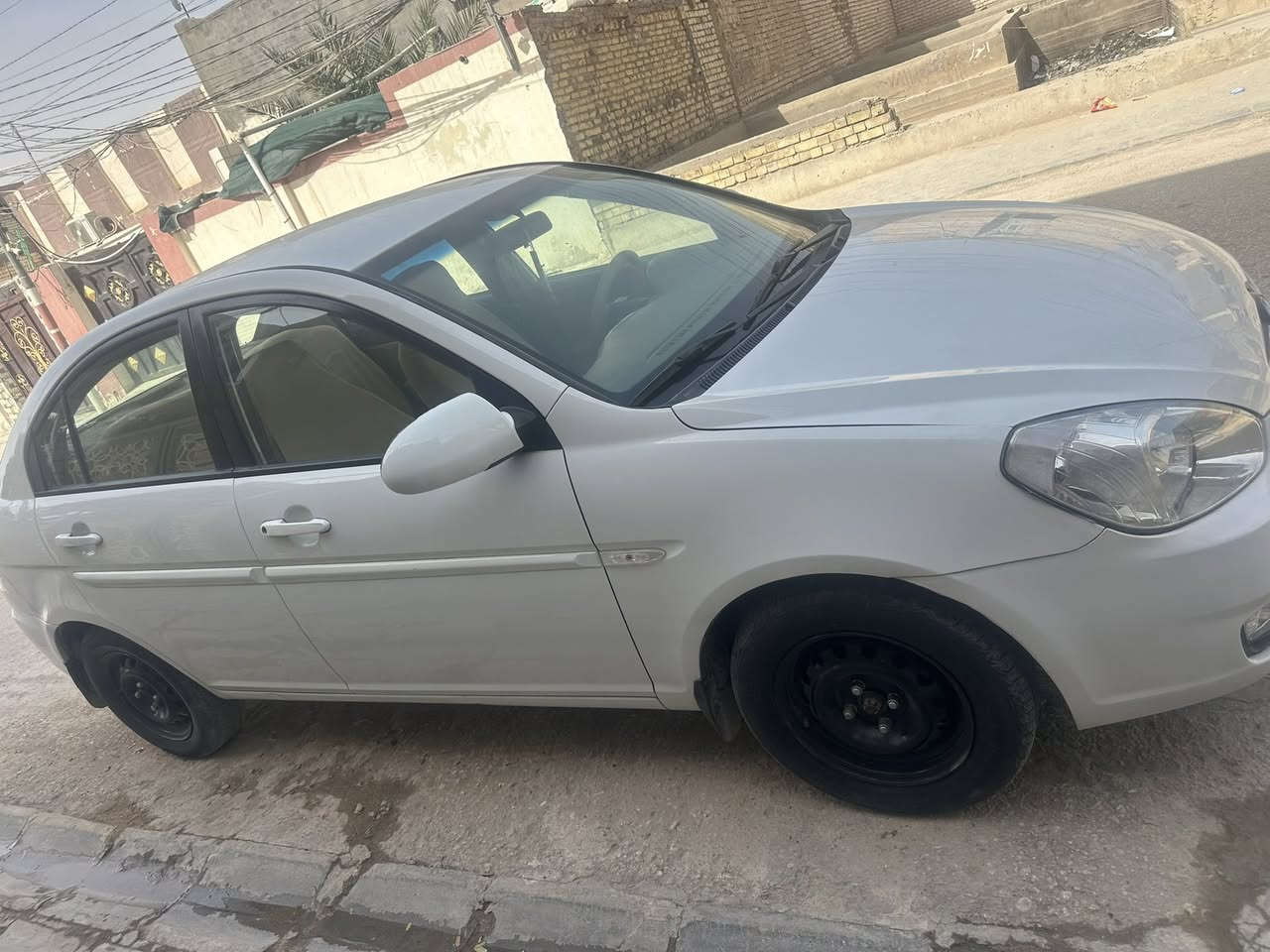 اكسنت موديل ٢٠١١ رقم اربيل دولي سيارة وأرد خليجي مكينة ١٦٠٠ السعر ٨٩ مكان السيارة نجف  بيها قطعة صبغ 
***********
