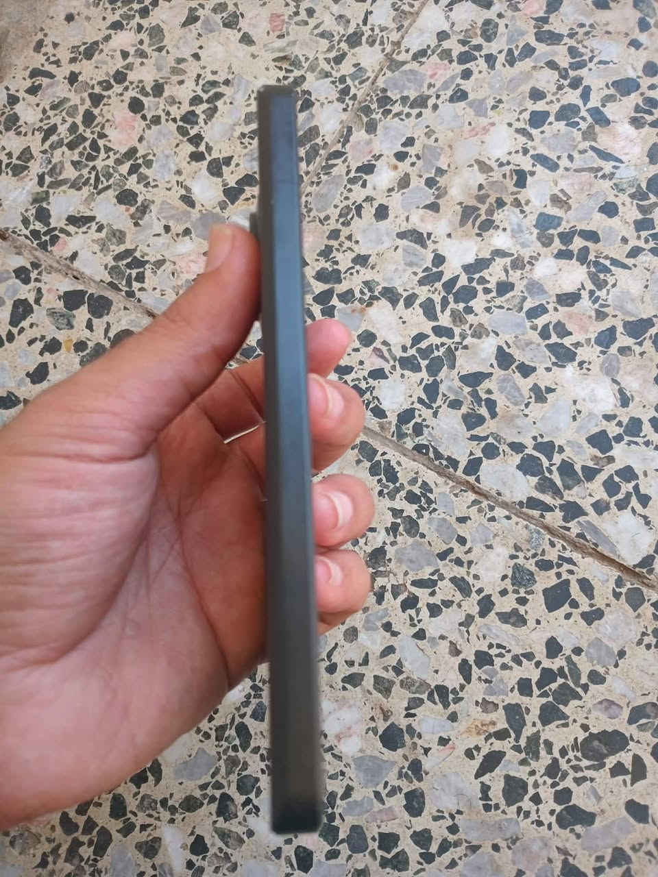 AQUOS R7
ذاكرة 256
الذاكرة الداخلية 12
جهاز مامفتوح نضافة 90٪ 
بي خط بالشاشه واضح بالصورة وطبع خفيف كلش ميبين جهاز سلس وحلو 
سعره 140وبي مجال ويرهم مراوس 
***********
