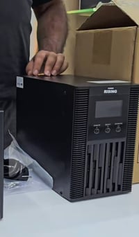 يو بي إس أونلاين 1KV • مستعمل قليل • توصيل