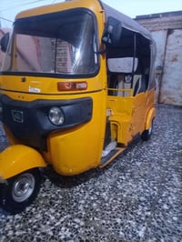 تكتك للبيع موديل 21شهر9تكتك نضيفه مال جناي السعر 6500وبيه مجال 0784788...