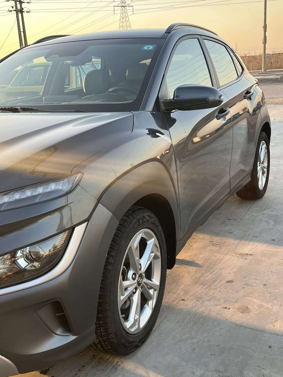 هونداي كونا 2023 محرك 2000 دوش
رقم بغداد باسمي تحويل ثاني يوم 
(سياره بدون قطرة صبغ تبديل دعاميه وبنيد نفس اللون ) 
المواصفات :

بصمة تشغيل + بصمة ابواب + بصمة صندوك

تشغيل عن بعد

شاشة كبيرةتدعم كار بلي +gps

نقطة عمياء بالمري+ اشاير بالمري

رادار امامي تنبيه مانع تصادم

رادارات جانبيه تنبيه

رادار خلفي تنبيه عند الرجوع بريك ذاتي

تحديد مسار نظام السياقة الذاتية بين الخطوط

شاشة اعطال ملونة مع ترحيب

ثلاث وضعيات للقياده normal + sport + smart

وباقي المواصفات المعروفة

السيارة جديدة ونظيفة جدا كاملة وجاهزة مابيها اي نقص من كل النواحي

العنوان : بغداد / مجمع بسمايه
السعر 155$ وبيها مجال بسيط 

للاستفسار : ***********
