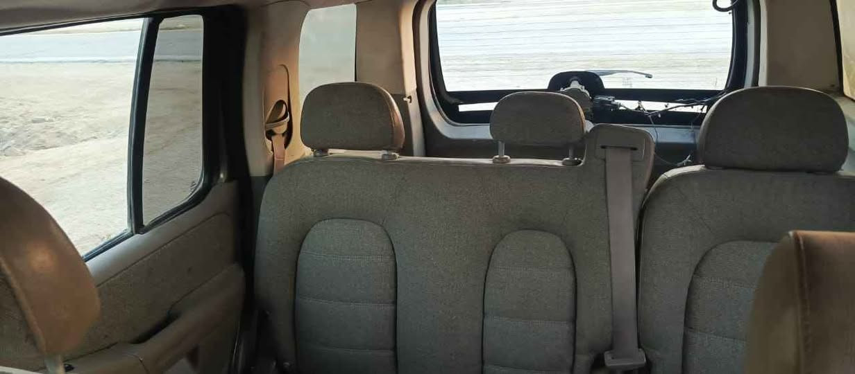 فورد اكسبلور ٢٠٠٤ محورة مكينة وكير ياباني ففتي ٣٠٠٠ بيها ضربة بالباب جهة السايق أثر أبو الدلفري تايرات ٧٠ بالميه باتري جديد قبل ٣ أيام مشتريه
السعر ٦٠ وبيها مجال للطيبين واي استفسار الاتصال *********** أو ***********
محافظة الديوانية Singapore
