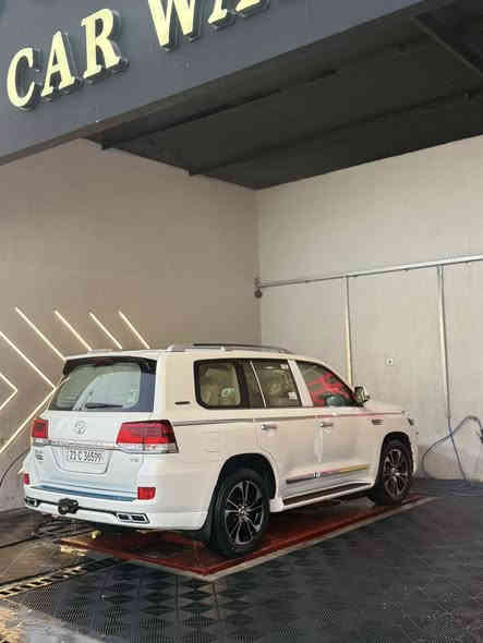 سلام عليكم 
لاندكروز GXR grand tornig special edition 
فول فول سياره عده جكات  
4.6 V8 
سياره مكفوله كفاله عامة حتى دعاميات
ماشيه 74km 
سياره سيرفسها كله ب شركة ساس ماشاءالله سياره كلش نضيفه 
مكان سياره كركوك 
سعر 65,500 ورقه وبيها مجال بسيط ان شاءالله 
رقم ***********
