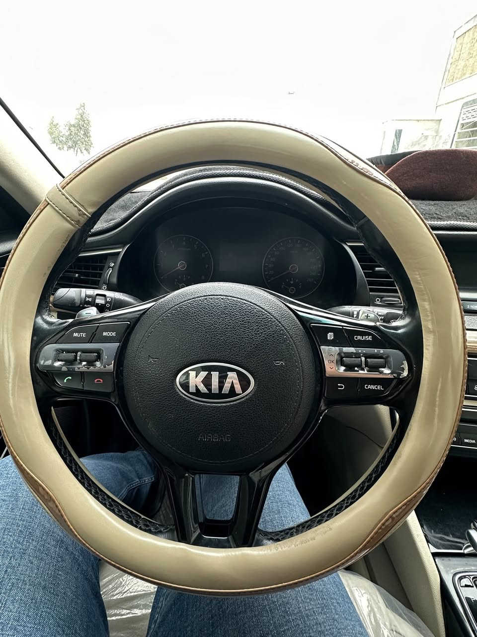 كادينزا 2018 خليجي للبيع 🔥
مراوس حسب القناعة

المحرك: 6 سلندر 💪

حالة السيارة :

السيارة بيها مقدمة البنيد صبغ بدون فتح 

شخوط قليلة بباب الصدر

بيها كم بارد خفيف جداً

بدون ولا قطرة معجون

بدون فتح اي قطعة 

او تبديل أي قطعة

السعر: 165 وقابل للنقاش بشي بسيط

الموقع: البصرة

للتواصل: ***********
