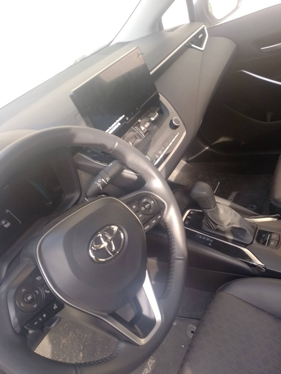 السلام عليكم كورله 2025وارد صيني شكل الخليجي رقم بغداد تحويل شوكت متحب ماشيه 10لاف كفاله عامه من كلشي سياره بوضع الزيرو سعرها 165وبيها مجال مكاني بغداد عامريه ***********ابو احمد
