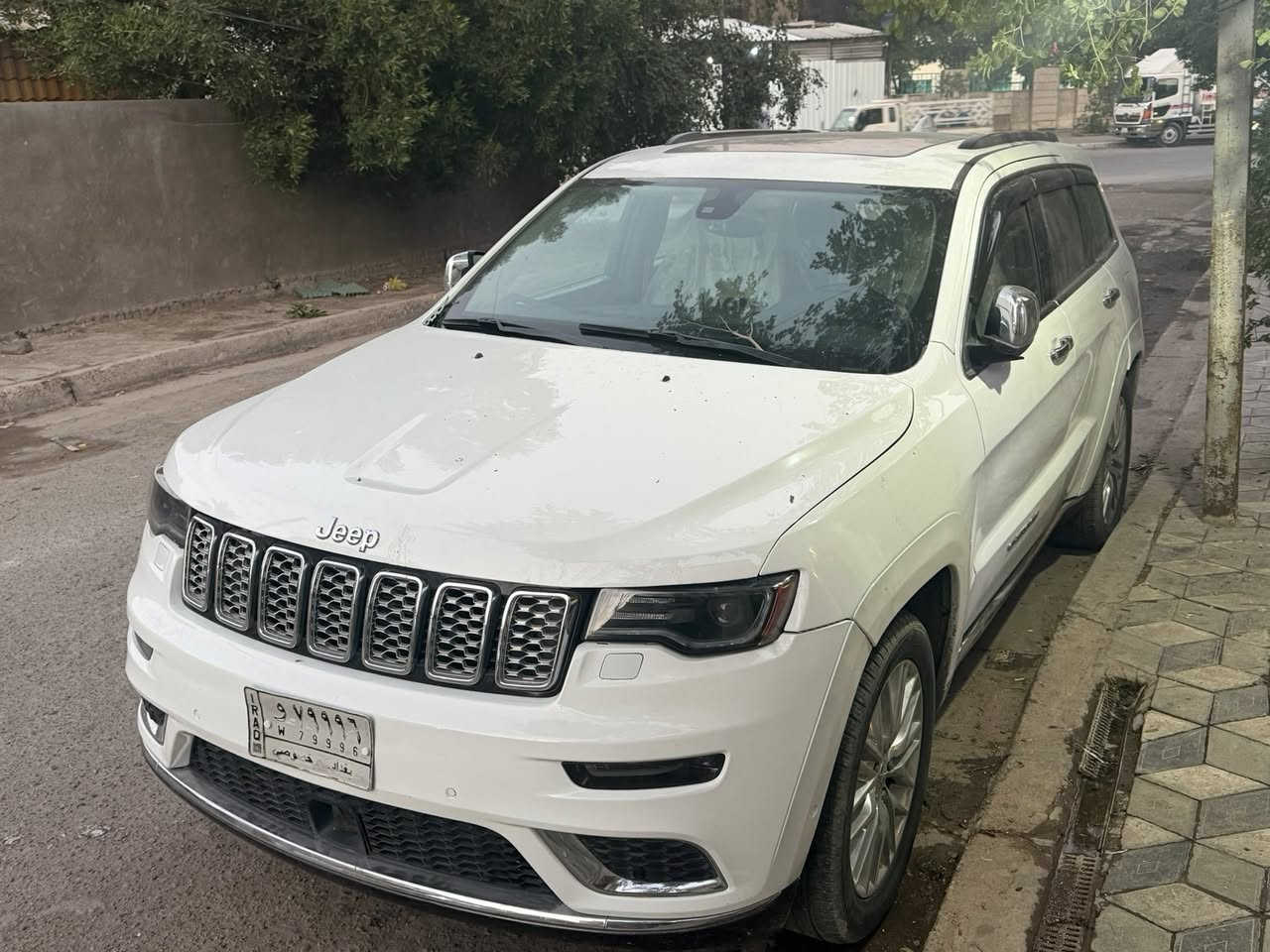 جيب 17 فول مواصفات سومند اعلى فئه جكات تعليها وتنصيها رادارات كامرات كشنات كهرباء فول للاخير تحويل ثاني مصبوغه حزام يوم بغداد البنوك 185
***********
