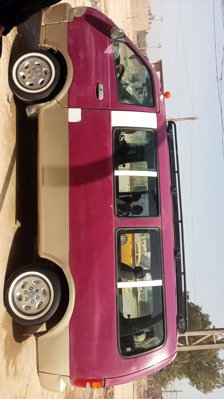 سيارة بريجو للبيع موديل 95 رقم قادسيه حلوه وجديده رقم صاحب السيارة ,،***********
