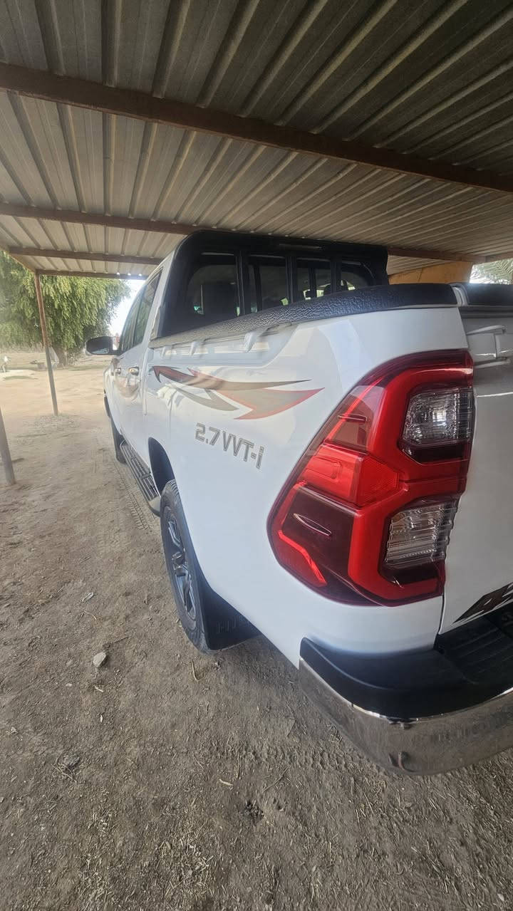 سلام عليكم سيارة للبيع كويتي٢٠٢٣ فول مواصفات تشغيل بصمة مكفولة كفالة عامة ماشية 40 الف السعر خاص اتصال على الرقم  ***********  او ***********
