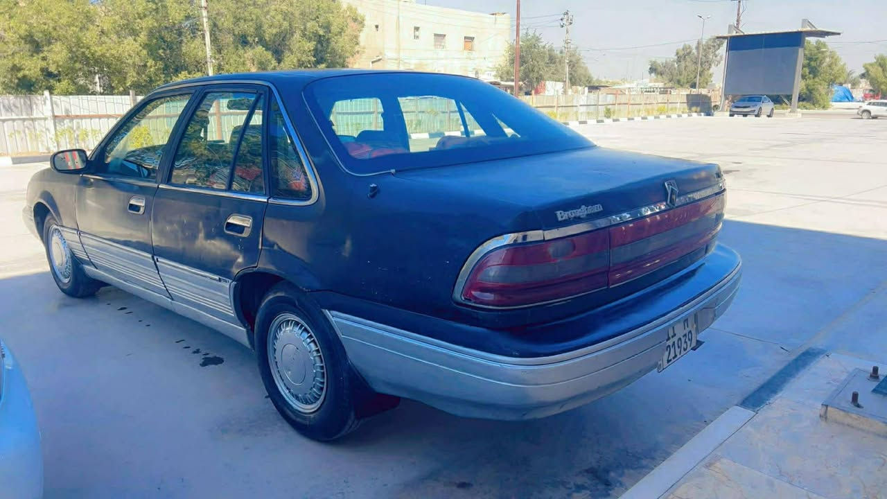 سلام عليكم بروك هام موديل 1993كير اوتو محرك بي تبخير قليل بدون تنقيص بسمي تراي وين ميعجبك كهربايات كلها شغاله بيها ملاحضات بل كشر سعر 28 وبيها مجال شي بسيط رجاء الميعجبه سعر خلي يعبر مكاني بغداد بياع حي تراث وهاذ رقمي ***********اتصال عليه وبيك خير وتدلل
