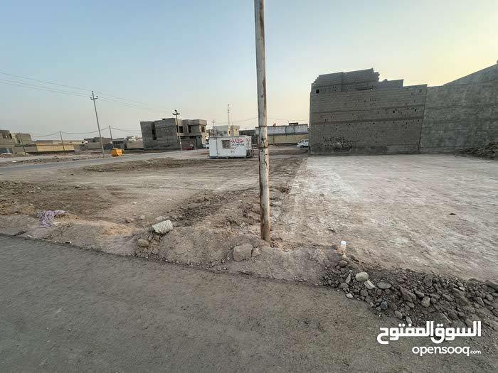 ارض طابو زراعي المساحة 200 متر الواجهة 10 النزال 20
الطابو بأسم عراقي
جاهزة للسكن 
القطعة مباشر على الشارع التبليط
تبعد 100 متر عن شارع الشلامجة
التنومة شارع الشلامجة فرع ابي طالب
قريبة جدا على مجمع النرجس النزاهه
كدامها مدرسة اهلية جديدة
وايضا تكدر تدخل عليها من جهة الصالحية
الشارع مبلط كامل مع توفر الماء والكهرباء
مع كامل الخدمات
قرب معمل الماهر 
المنطقة جدا هادئة ومنظمة
انا مشتري من ابو الكاع نفسه ويسوي وكالة ايضا
السعر المطلوب 86 مليون وبي مجال للشراي
للاستفسار التواصل
***********
***********
