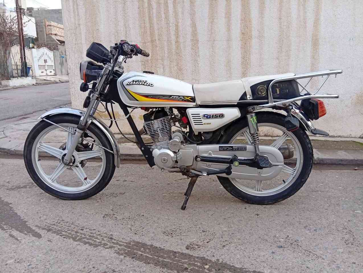 ماطور للبيع مكينه كبس كله شغال موديل 2021 سعر 350 ألف وبي مجال شراي يتصل ***********
