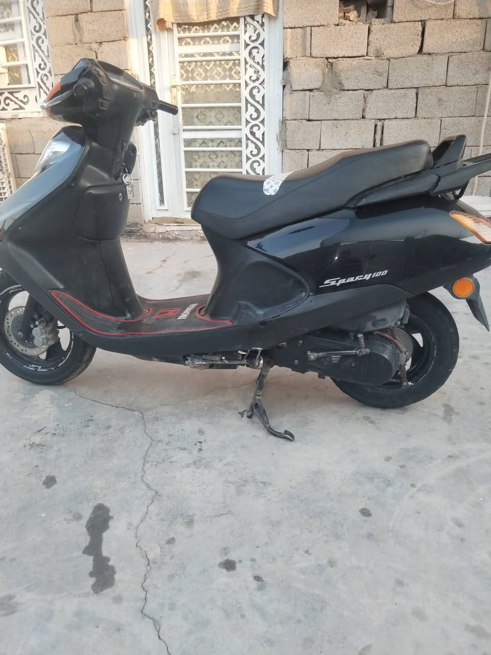 سبيسي ياباني مفتوحه مره واحده استان صفح قفل سكان صلنصه اصليه جاهزه دراجه بس بيها ملاحضات ب٥٠٠ بيها مجال ***********
