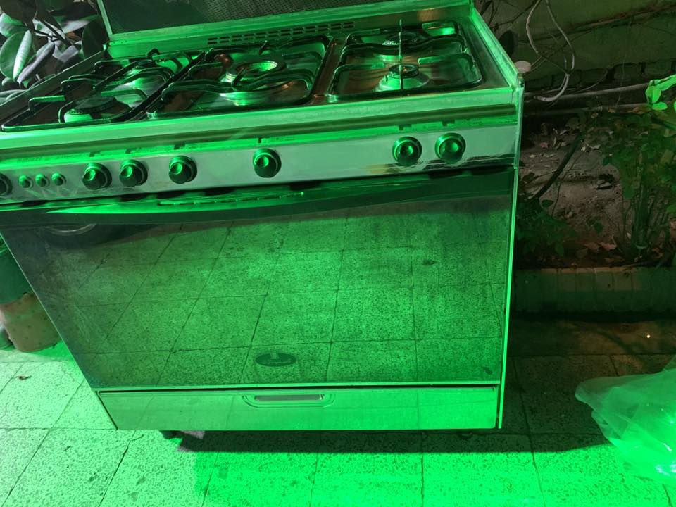 طباخ كريازي نظيف جدا 200 الف
***********
