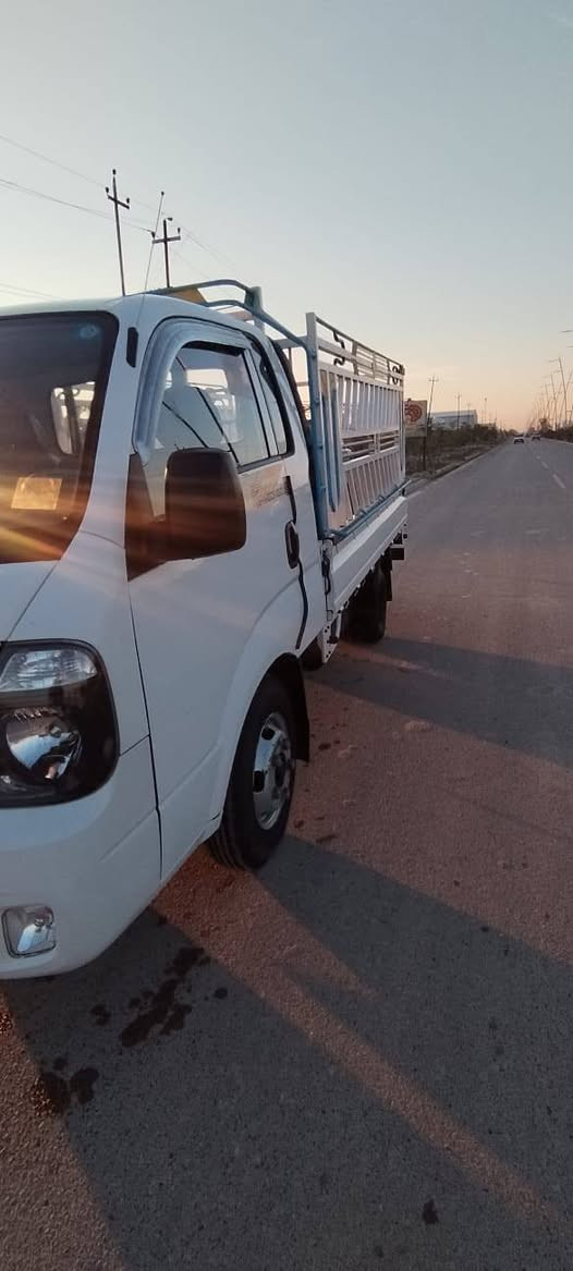 كيا حمل 4000 رقم كركوك سنويه 2028 حيييل نضيف ماشايل حمل مال جناي ماشي 100الف موديل 2017شكل2018مبدل بونيد بدون دواخل  سعر 145رقم موبايل ***********
