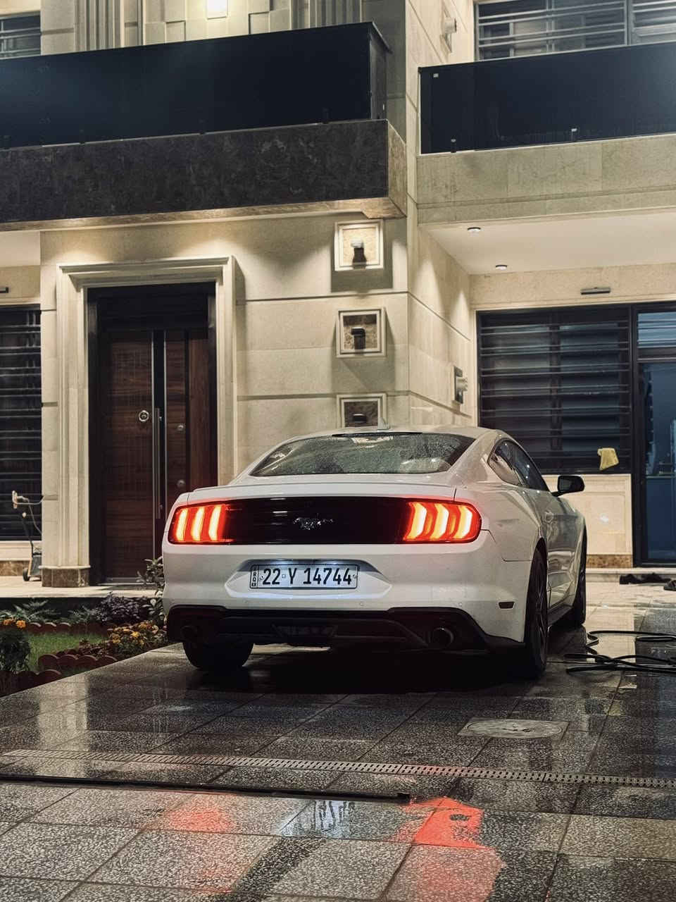 السلام عليكم
موستنك ايكو بوست 2023 
ماشيه ٢٢ الف بعدها جديده السياره
فول 1/1 بريميوم 
لون ابيض
كشنات جلد اسود
كشنات كهرباء
كشنات تبريد وتدفئه
شاشه كبيره ونظام كاربلي واندرويد اوتو 
خمس مودات قياده ( نورمال-سبورت بلس-تراك-دراك-سنو اند ويت )
٣ مودات ستيرن ( نورمال-سبورت-كومفورت )
دشبول ٧ الوان
كير ١٠ نمر
حساسات خلفيه
تشغيل عن بعد
مثبت سرعه 
رادار امامي 
رادارات جانبيه ونقطه عمياء
مكينه كير كفاله
رقم اربيل تحويل
مكان السياره بغداد
هذا رقم الشاصي
1FA6P8TH3P5104524
والسونار موجود
السعر ١٧٣ وبيها مجال
للتواصل 
واتساب ***********
اتصال ***********
