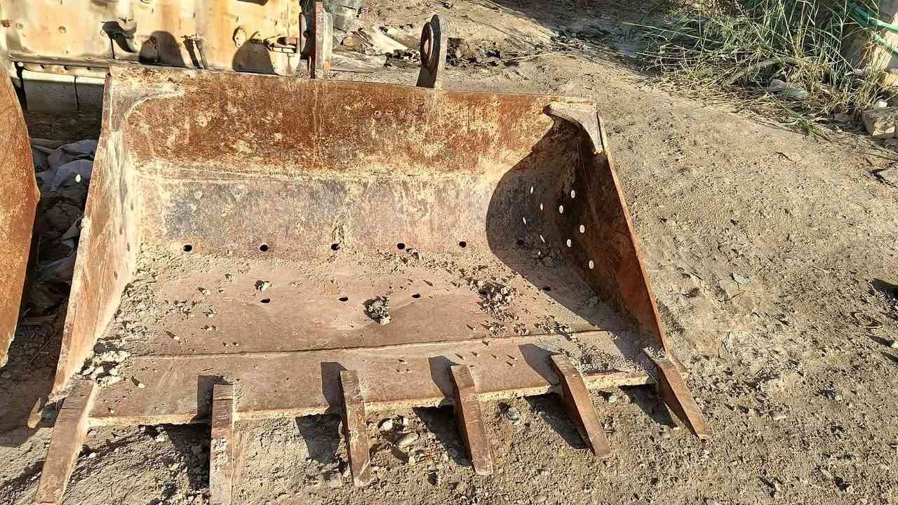 السلام عليكم 
#للبيع 
كلية جلاد 125 سم 
كيلة تطهير مستعمله
مكان واسط العزيزيه #مكلف بالنشر ‏
‪***********‬‏
‏‪***********‬‏
