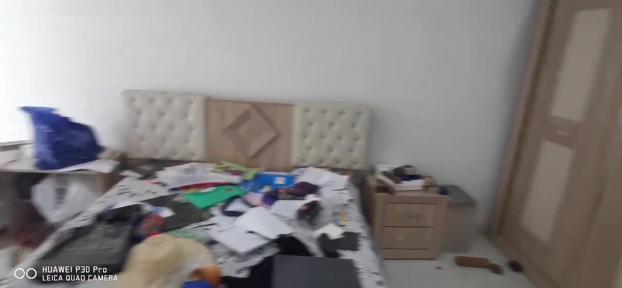 السلام و عليكم غرفه نوم نفرين للبيع كامل ملحقات السعر ٣٦٠ الف مكاني اربيل ***********

