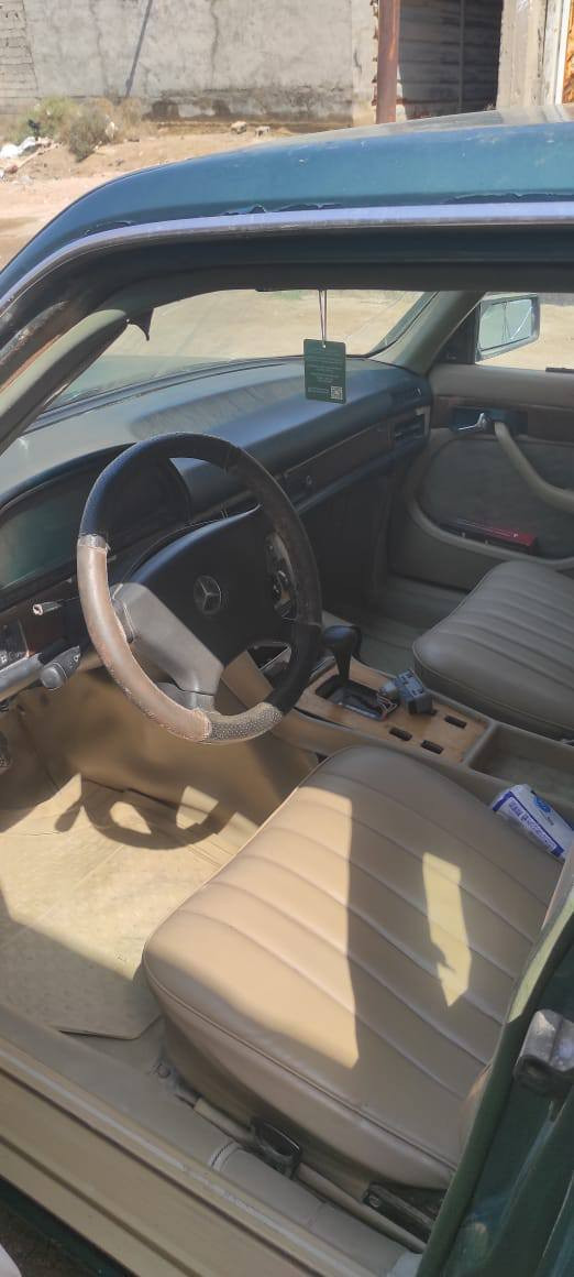 السلام عليكم
للبيع  مرسيدس مديل 82  بأسمي رقم بغداد مكينه وكير3000  جديد ستوه شادهن تبريد شغال تخم تاير حداديه كله جديده وشادله عدسه زنون 

السعر 39 وبيه مجال 

الرقم : ***********
