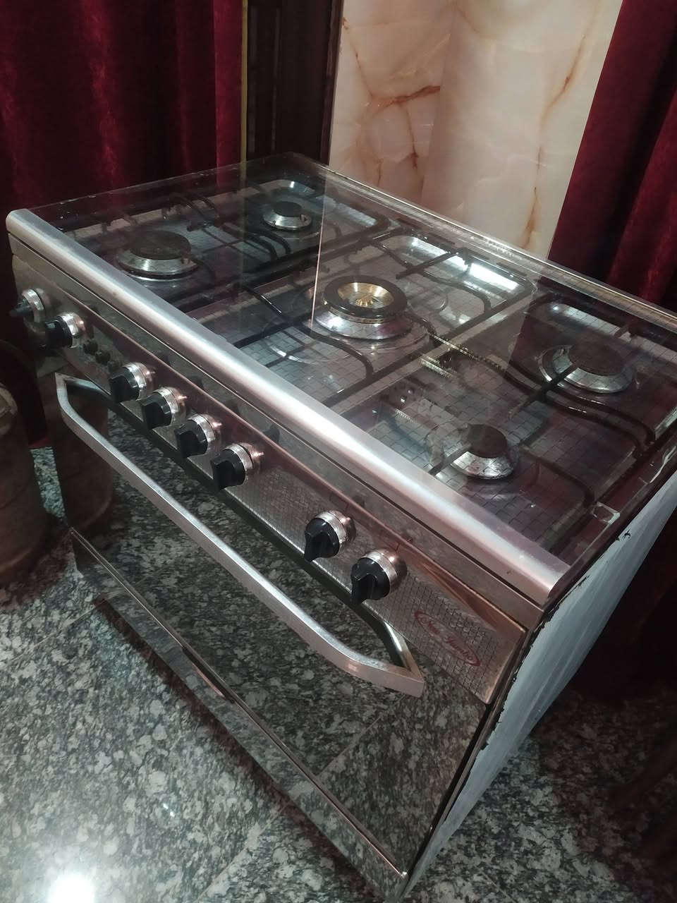 طباخ فريش مصري الاصلي شغال عالفحص نظافه 100//100 استعمال قليل لتواصل *********** واتساب او تصل
