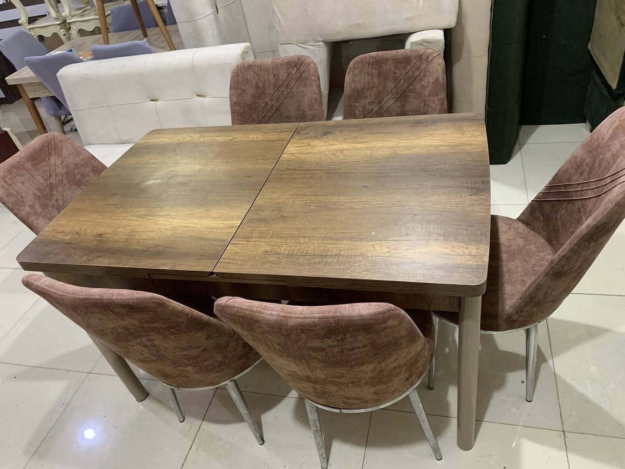 غراض للبيع 
العنوان /  سرجنار شارع ابو سناء مجاور فندق برج الحياة بالضبط للاستفسار الاتصال 
***********
 واتساب ***********
يوجد توصيل كركوك وديالى وبغداد والأنبار حسب القطعة
