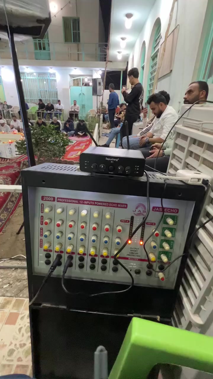 السلام عليكم جهاز جاسكو خطين نضيف استعمال قليل وزوج سماعات مع الوايرات و جهاز نضيف السعر خاص للاستفسار المراسله على الرقم *********** المكان بغداد
