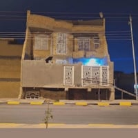 🏡 بيت للبيع في الناصرية 📍العنوان/  الموحيه / بداية شارع  الجامعه الباب...