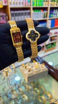 ساعات نسائية • مكينة اصلي • طلاء ثابت