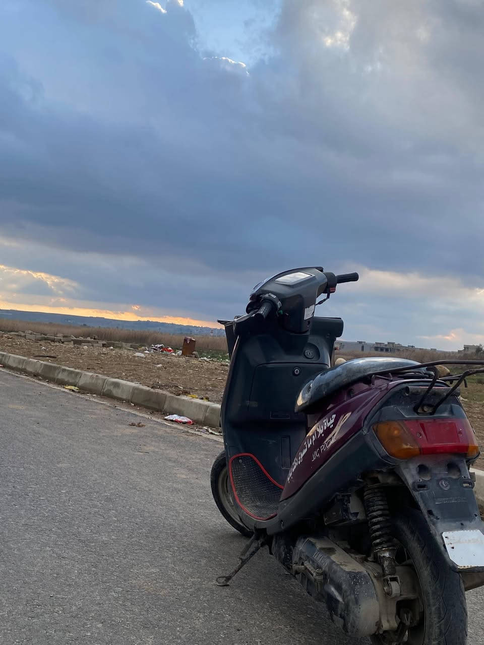 شلونكم شخباركم حبايب
دراجه بزون ابو البرده 
دراجه خير من الله 
ميعوزه كلشييي 
الشاصي شرط 
المكينه ما مفتوحه شرطط وجيب احسن فيتر بل موصل وجيك 
سلف شغال لايت زينو شغال هورن شغال عندي بس ولاشاير ميشتغلون الكدام بس الوره يشتغلون 
كيجات شغاله سرعه 
شلعه ومعدل فول 
قطاره بل بانزين 
المكان موصل حي سومر 
السعر(180💸) وبي مجال للطيبين 
ملاحظه/ المو شراي لا يتعبني ولا يتعب روحه خوش ❌


**إذا كنت صاحب هذا الإعلان وتريد حذفه لأي سبب، رجاءا أرسل رسالة إلى الدعم الفني**