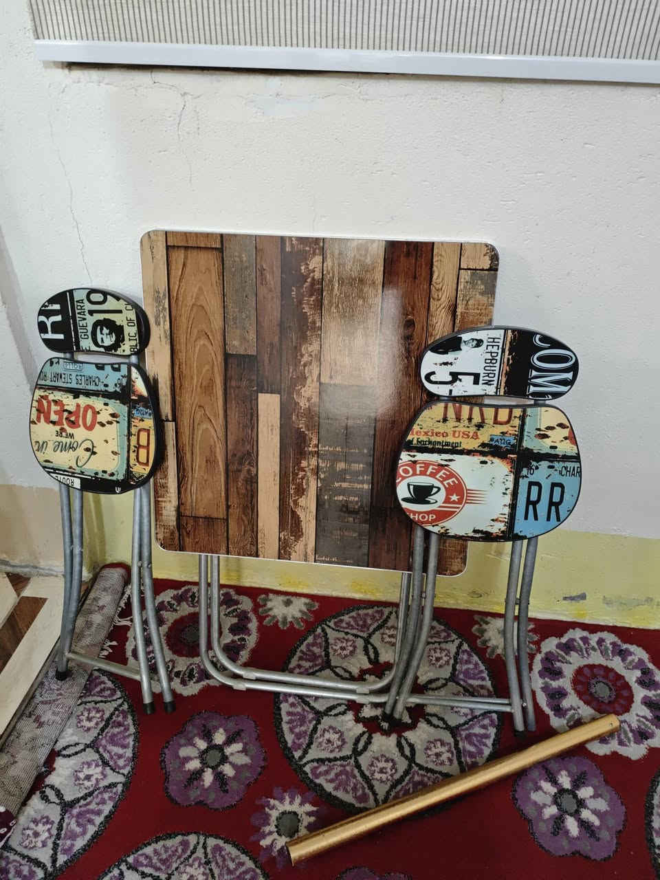 سلام عليكم ميز طعام للبيع
السعر 40 اوبي مجال 
***********
