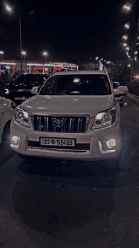 -السلام عليكم 
-للبيع 
-برادو خليجي 2012 
-فول مواصفات TXL
-7 راكب 
-تخم زنون اصلي 200$
-كشنات جلد 
-كامرة +شاشة+حساسات خلفية
-فتحه سقف
-مري كهربائي +شفط
-بصمة تشغيل +بصمه ابواب 
-محرك 6 سلندر 
-دبل تانكي 
-تحكمات ستيرن +كروس سرعه 
-السيارة ماشية 149 
-الضرر : باب الخلفي عكس السائق صبغ وبارد بسيط جدا بلصندوق + بارد بسيط جدا بلجاملغ الامامي الايمن 
 -السعر 270 وبيه مجال 
-للاتصال 
***********
