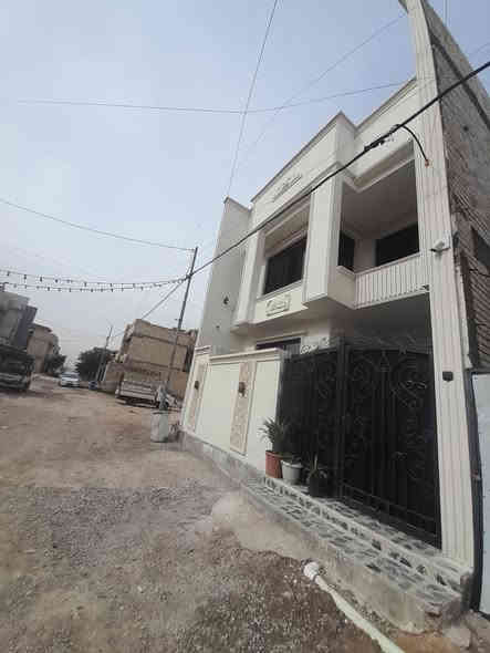 السلام عليكم بيت للبيع  فقط ١٥٠م  مع ارض ١٠٠متر  فارغه بدون بناء نفس العقار الشعله الرواد طابو صرف  يباع كاملا او البيت بسعر والارض بسعر للعلم البيت طابقين كامل حديث بناء٢٠٢٥ مابيه اي نقص يتكون من ٦غرف نوم واستقبال طول ٧م ومطبخ ٥م وحوالي ٥×٦ و٣ مجاميع صحيه البيت كله ديكورات علما المنطقه كامله الخدمات فقط التبليط الاستفسار الاتصال على الأرقام الموجوده ***********او ***********ا او على الاواتساب او على الخاص والله خير الرازقين
