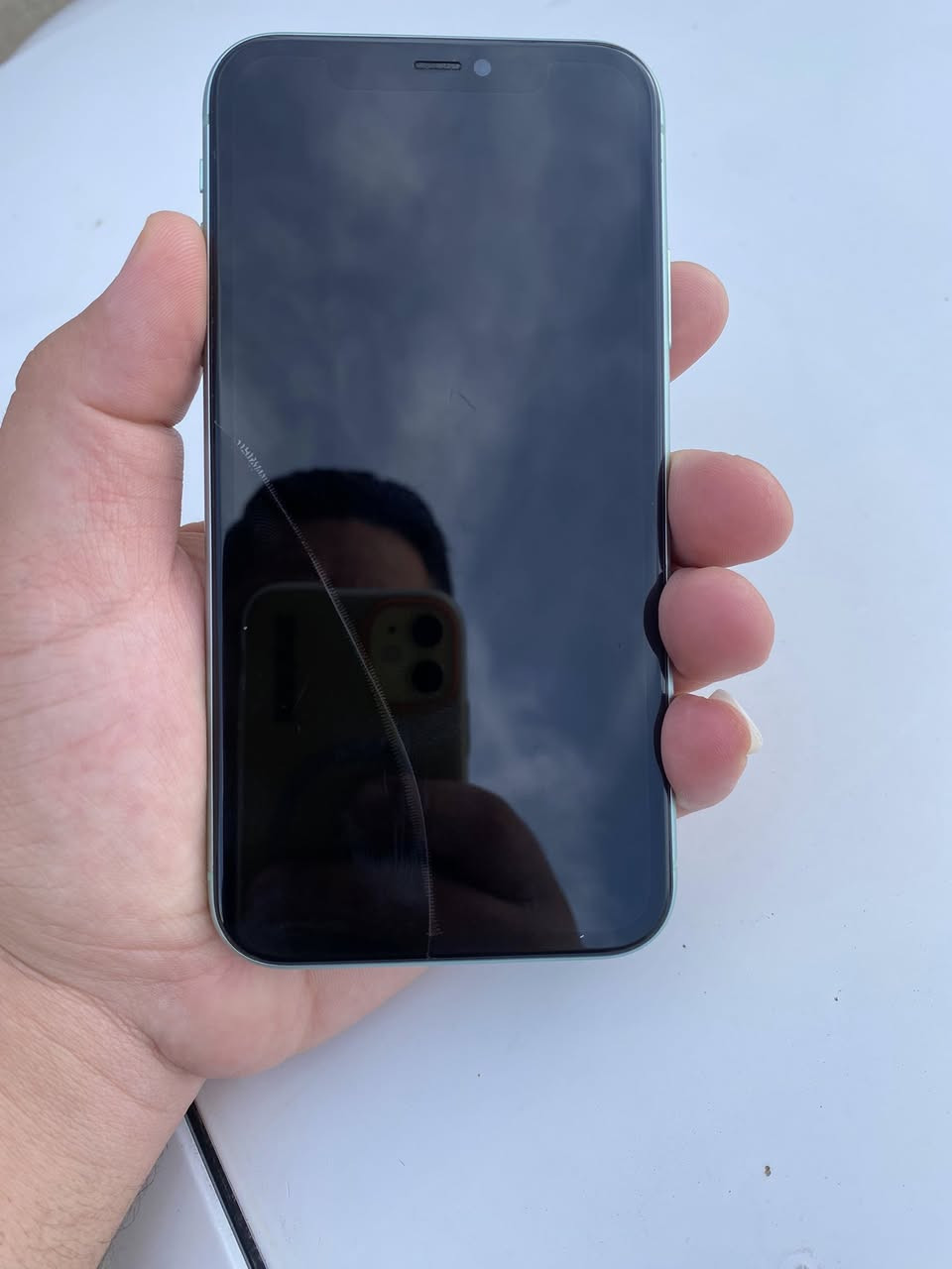 للبيع آيفون 11 ذاكرته 128 كيكه جهاز لوك مابي كل عيب كاميراته فول فقط شاشه مبدل اصلي بي شخط موضح بصوره شاشه شغال كل عيب مابي بصمه وجه شغال مرات بشكل يحتاج برمجه دبل سيم شرط حاسبه بطاريته بلادي 66 مايصرف شحن نموذج M أمريكي سعر 170 وبي مجال خاص او اتصل ***********
