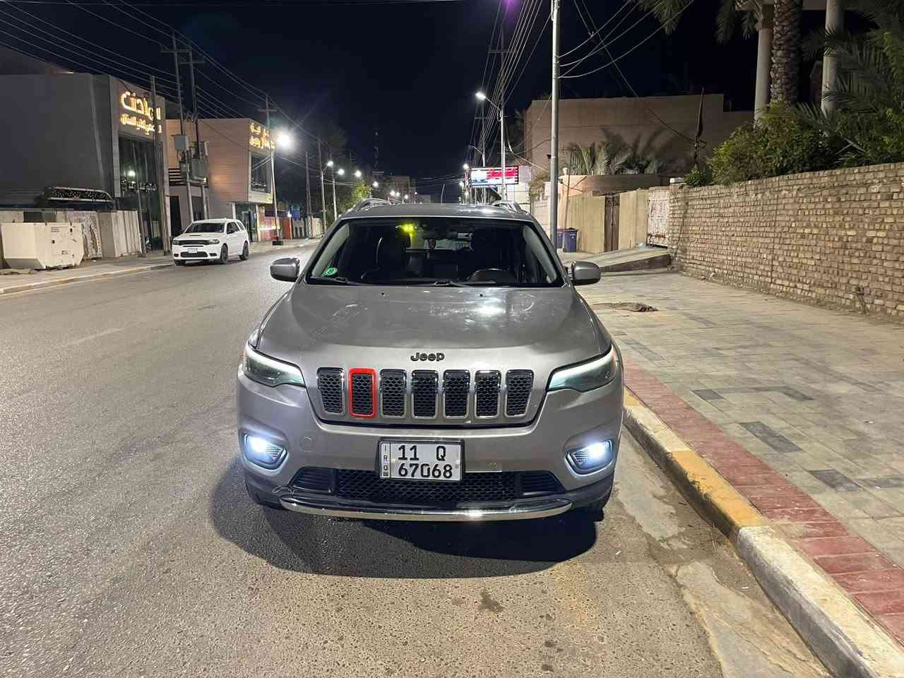 جيب بزون2019
السيارة نضيفه مال جناي
تحكم ستيرن
حداديه جديده
السيارة 4 سلندر
السعر١٢٥
الاسفسار اتصل هنا 
***********
