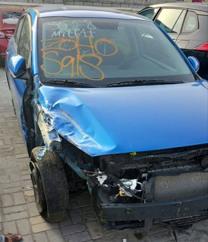 ريو 23 امريكي
حادثهه جاملغ ايمن وجزء من البنيد فقط 
بصره رقم انكليزي 
السعر 118$


**إذا كنت صاحب هذا الإعلان وتريد حذفه لأي سبب، رجاءا أرسل رسالة إلى الدعم الفني**