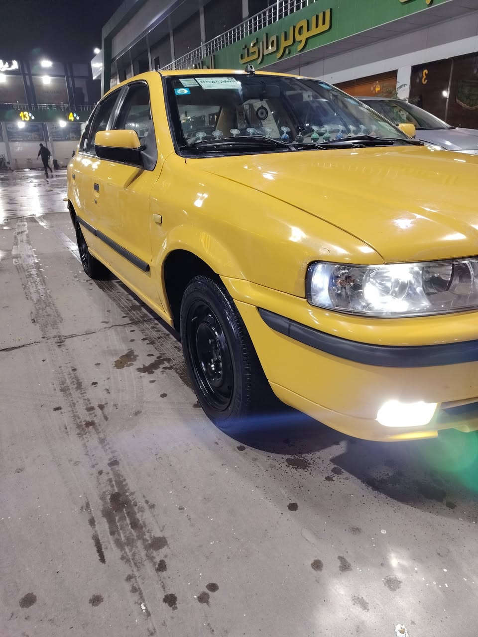 السلام عليكم
سمند 2012 سياره نظيفه خير من الله كير مكينه تبريد تدفئة شغال سنتر لك شغال  ارضيه جلد سياره بدون ضربه ولا صبغ فقط هلالات تايرات جدد مسوي ادامه للصدر الامامي جديد كهربائيات كلهه شغاله السياره بأسمي  اخوان واريد تحويل شرط عقد مروري من كلشي مصفره 46 وبيهه مجال بسيط

***********
