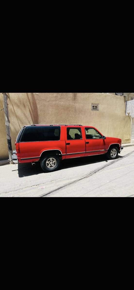سوبربان 96 
محرك5300 
كير 700
تبريد شغال
كهربائيات شغاله  
حدادية تجي وتشوف بعينك 
نشطة شلعه ومعدل تراي وين مايعجبك 
كشر نضيف عدى جاملغ خلفي وباب خلفي مصبوغات والباقي كله بلاد 
خزان 180 لتر ومعروفه الحلابات متصرف 
مكفوله من كل النواحي الشرعيه مشروع وطني بغداد ولون مميز 
السعر 55 والغرامات تنزل من السعر
***********
