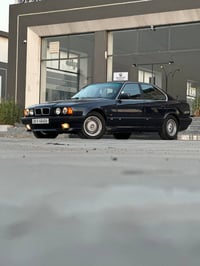 بي إم 525 • موديل ١٩٩٤ • موصل الايسر