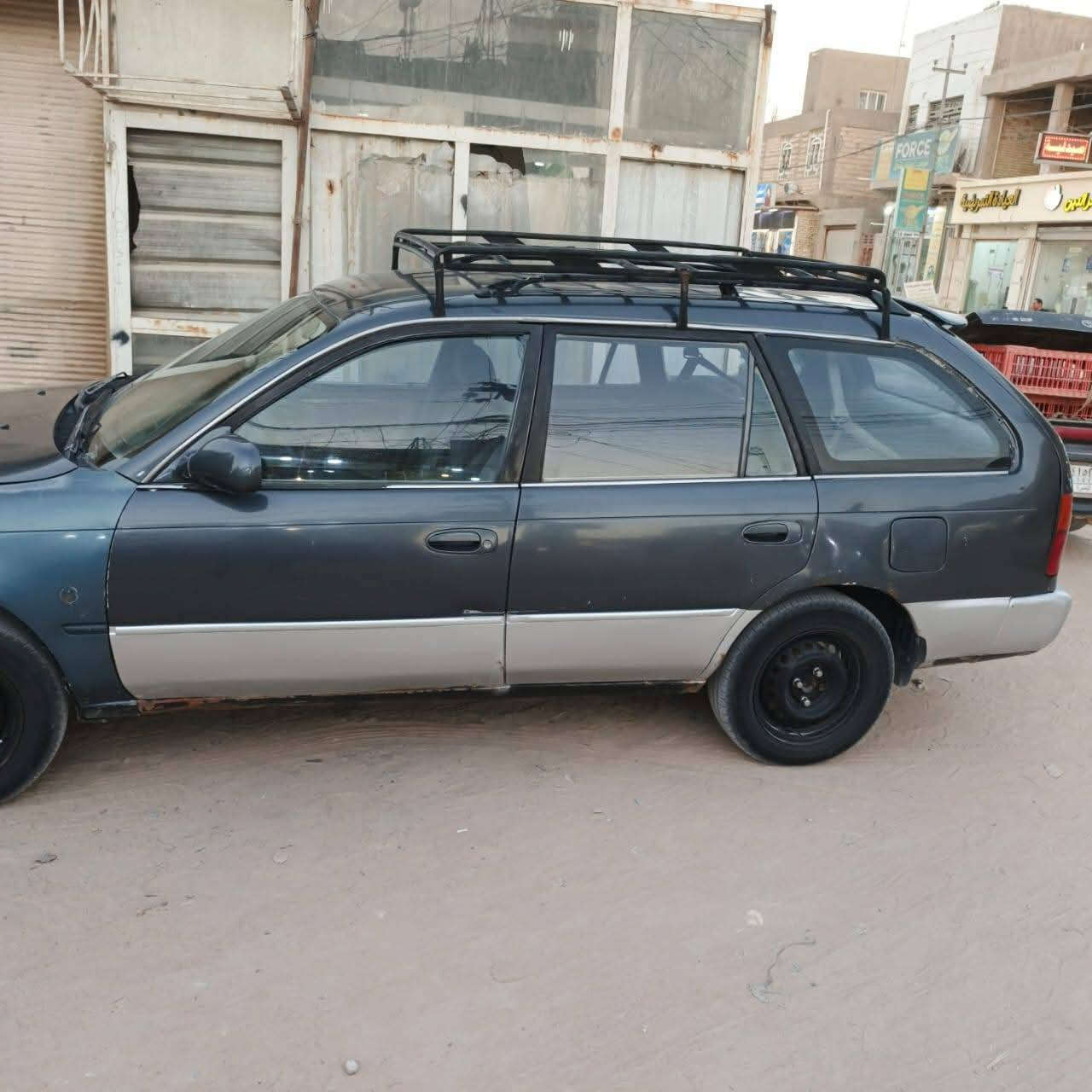 كورلا موديل 92 للبيع السعر 45 وبيها مجال رقم انكليزي هزة جديدة باسمي مكاني النجف الاشرف 
رقم التلفون *********** للتواصل
