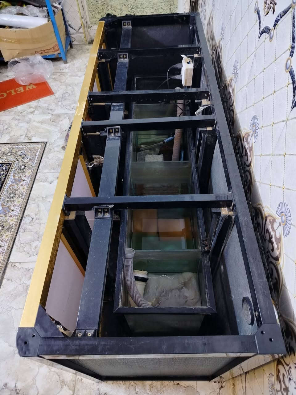 متر ونص نزال 50 سم ارتفاع 80 سم جام 12 ملم نضافه 95 /سامب سعر خاص 
***********
