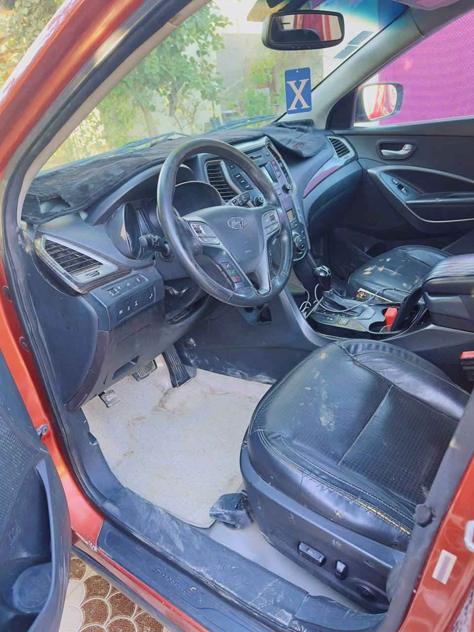 سلام عليكم
سنتافي 2014 . امريكي
فول موصفات بنوراما كراسي جلد حادثة جامغ وباب والباقي مصبوغ اثر شخوط دحجة والسونار موضح كلشي مكينة 4 سلندر مجفتة وجاهزة رقم بغداد تحويل مباشر مكاني بابل السعر 120 مجاله بسيط 
   ***********
