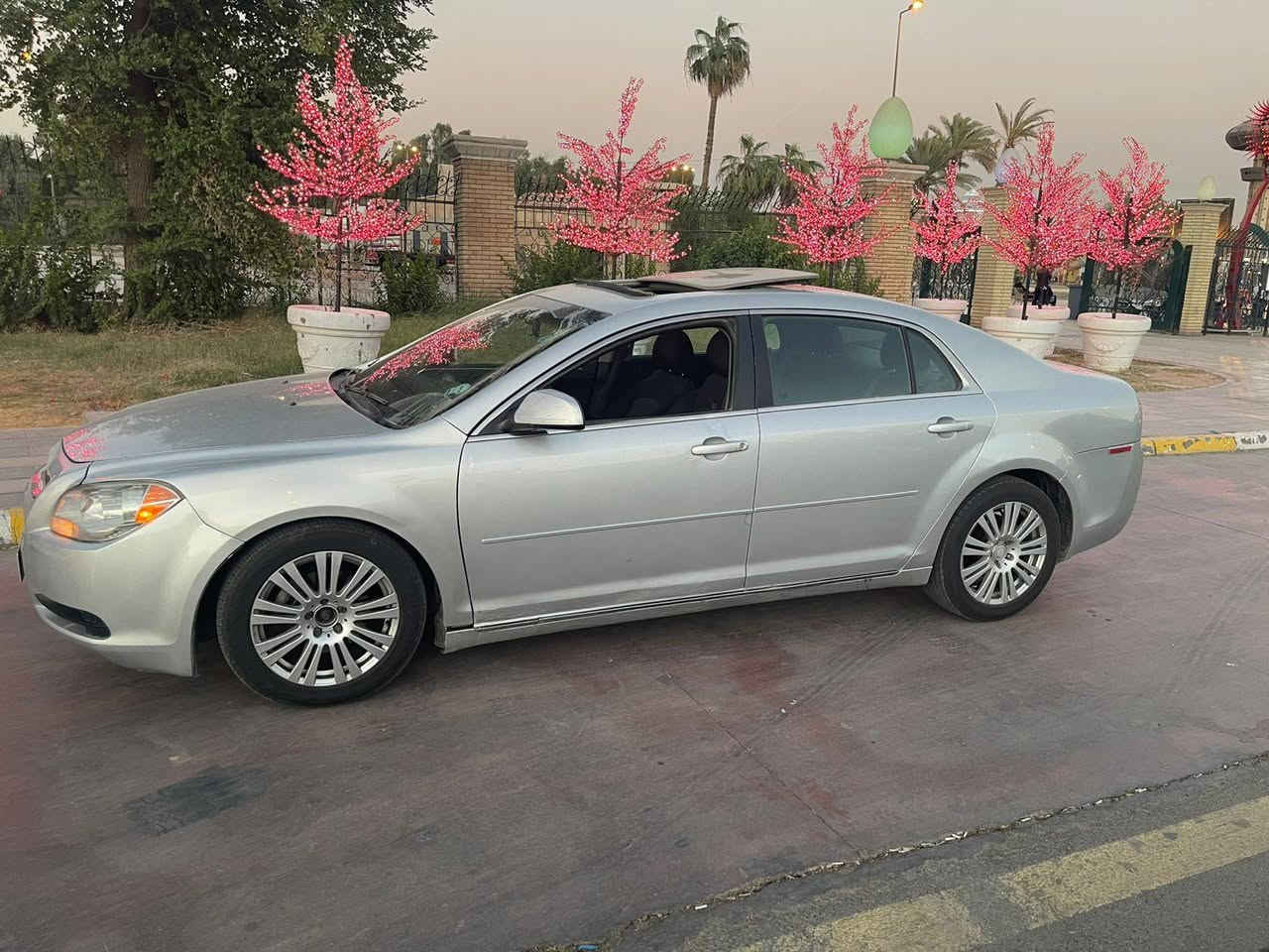 ماليبو ٢٠١١ امريكي  حادث  جاملغ امامي  وخلفي  فقط  صبغ سياره  جاهزه ٧٥
***********
أو مراوس ب mgعالي
