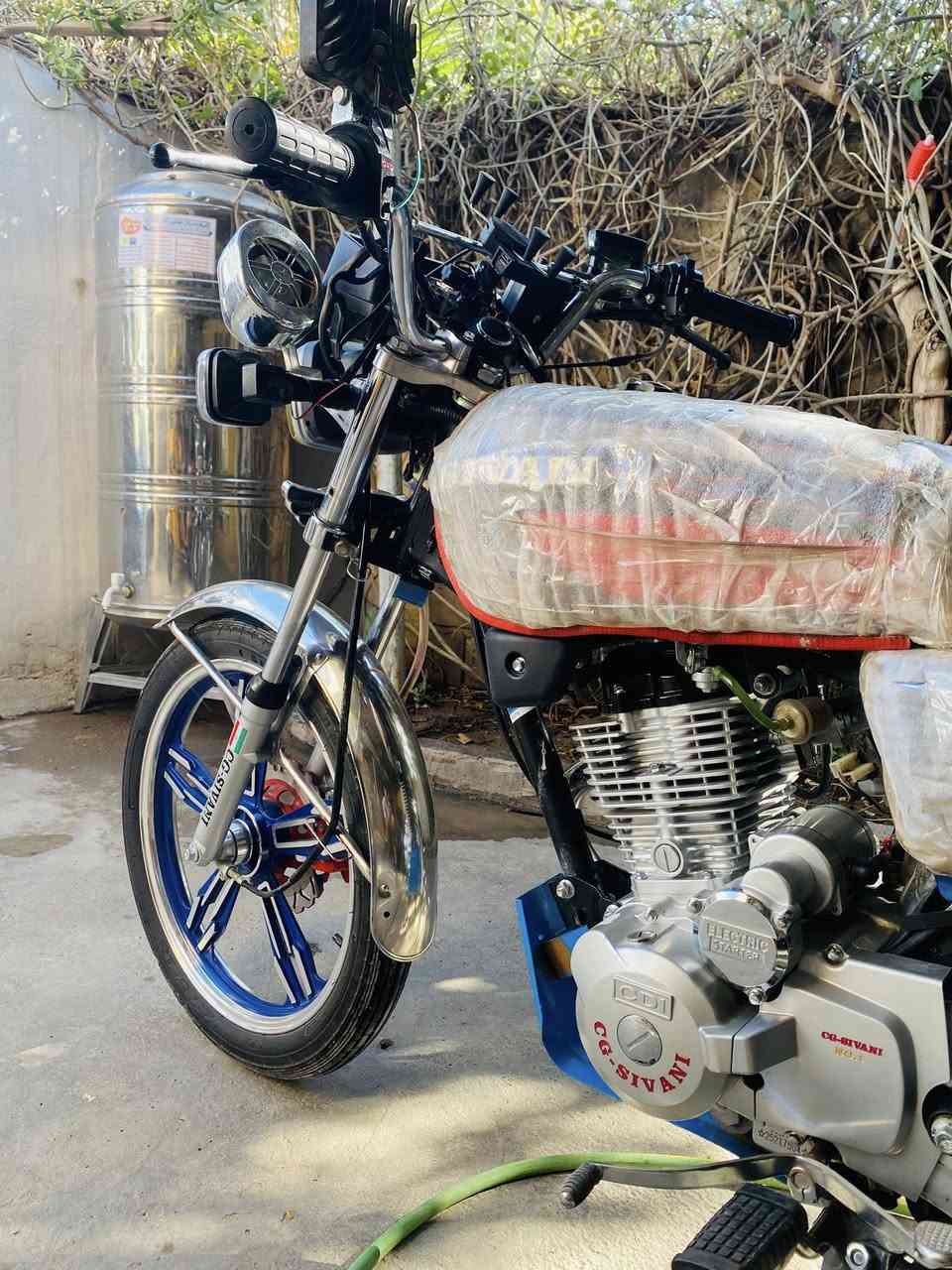 سلام عليكم
سيفان 2026 ماشيه 30000 كيلو متر دراجه جديده وأحله بل واقع صار شهر من نازله أوراق كامله 7 وياه مكان ديالي خالص وبخدمت الجميع استفسار اتصل ***********
