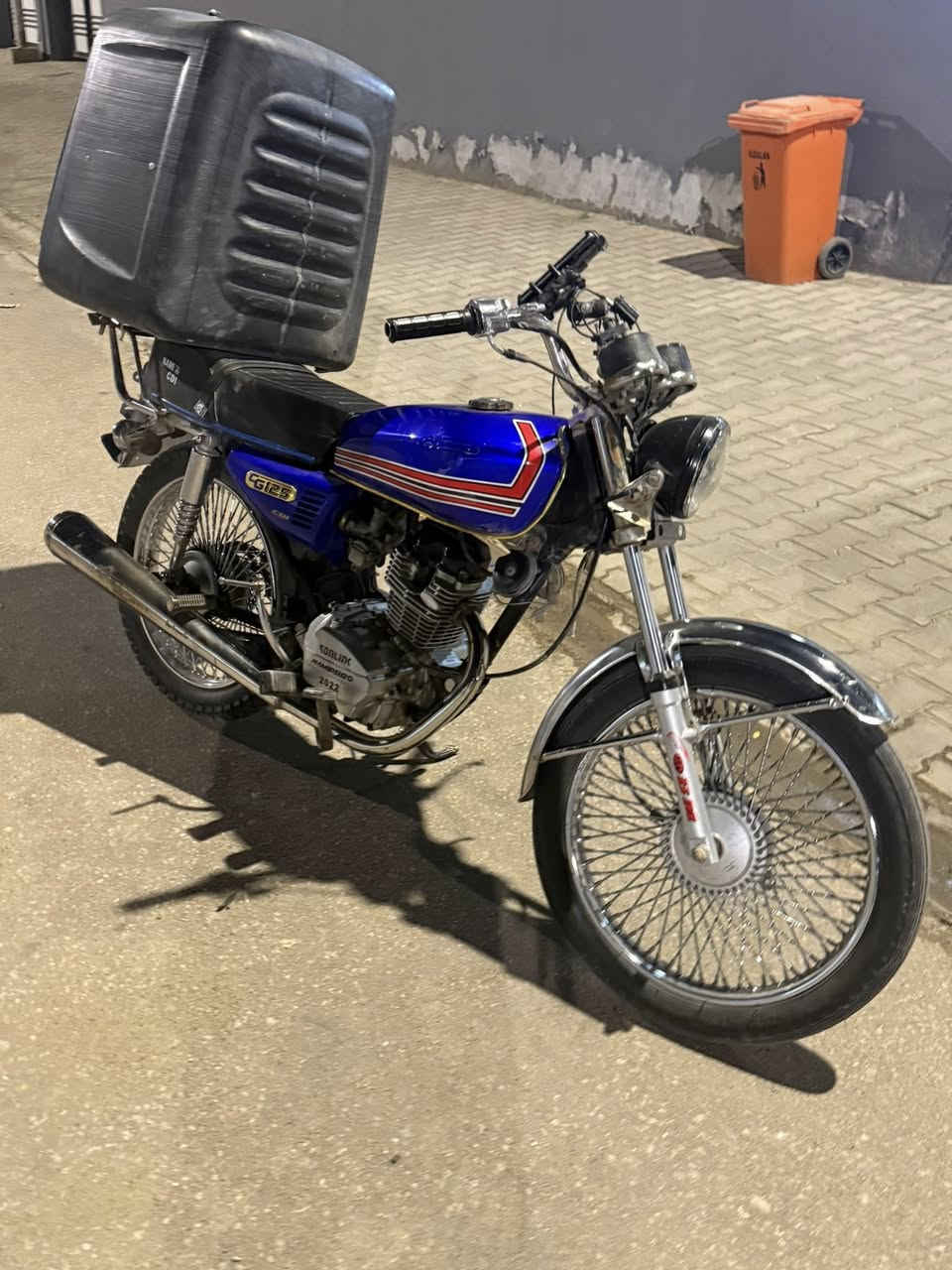 سلام عليكم دراجة اربعة كير نامة برو غطاس مديل ٢٢ مبدل ولفات بس يم حسين بطة لا تنقيص ولا تبخير دراجة نضيفة بيهة نواقص بصيطة مثل اشاير وعداد بس هاي نواقصهة دراجة جديدة رقم وسنوية نجف مداور ثاني يوم سعرة مليون وبيهة مجال بصيط حك الجية


**إذا كنت صاحب هذا الإعلان وتريد حذفه لأي سبب، رجاءا أرسل رسالة إلى الدعم الفني**