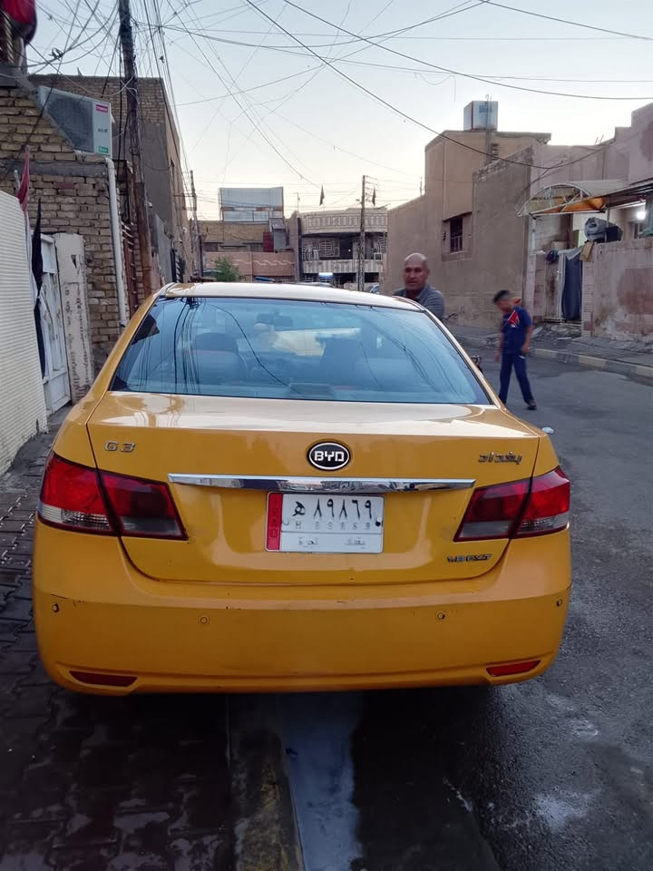 السلام عليكم سياره بي واي دي موديل 2016 استلام شركه عله ايدي السياره مناقصها شي كير ومكينه مبدلهن جديدات السياره مابيها حادث ولا صبغ صدر امامي خلفي جديد تايرات جديده تبريد شغال وخير ﮼﮼من ﮼﮼﮼الله السياره مداور ثاني ﮼يوم مكانها الشعب سعرها ٦٠ وبيها مجال حك الجيه رقم الاتصال ***********
