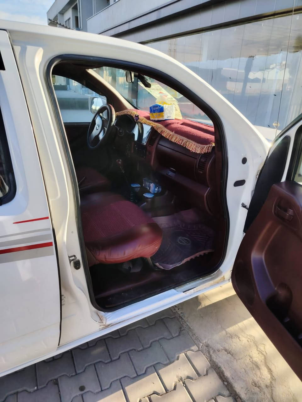 نيسان نيڤارا موديل 2012 رقم سليمانيه دولي سنويه إلى 2027 يلا تسقط والسونار موجود بلصور كل ما يخص بل سياره سعر 105 وبي مجال بسيط عنوان كركوك رقم هاتف  ***********
