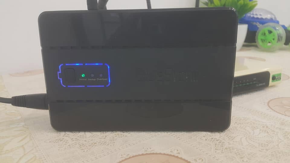 راوتر TP-Link  مع شاحنة ups كله شرط الشغل والفحص 
السعر 25 الف  . الاتصال على الرقم ***********
