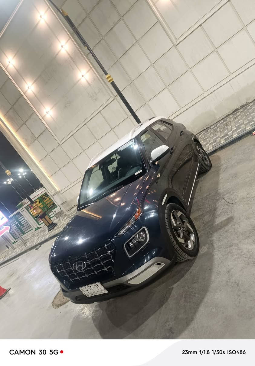 ألسلام عليكم للبيع هونداي فينو مديل 2022
بدون ايرباك
فول مواصفات تو كلر 
☑️محرك دوش   
☑️بصمة تشغيل+أبواب تشغيل عن بعد                                 الد امامي خلفي. زنوان بلادي 
☑️شاشة ايباد كبيرة تدعم كار بلي +gps
☑️كاميرا دواره
☑️3 انضمة قيادة
☑️نقاط عمياء بالمرايه 
☑️تبريد شاشة + شاحنة والير ليس. 
🦼كشن تطريز جلد بلاد الدشبول مطعم حبري 
☑️رادار خلفي
☑️فول تحكم استيرن
☑️تحديد مسار تنبهك عند الخروج عن المسار توقف ذاتي
☑️حساس تايرات
 ☑️ويل كب 
☑️شاشه لتحديد العطلات 
مكان السيارة بغداد
السعر 120 وبي مجال الطيبين
صور حادث موجوده بدون دواخل ابد 
***********
