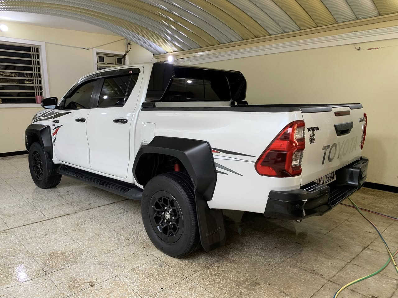 سلام عليكم عندي سياره البيع بيكم فورويل جي ار 6سلندر نفخ سياره جديده وحلوه ماشيه  ألف رقم أربيل كير واتماتيك سياره سعودي ام لمنفاخ عنوان بغداد ولشراي يتصل على رقم ***********اااااا موديل 2024
