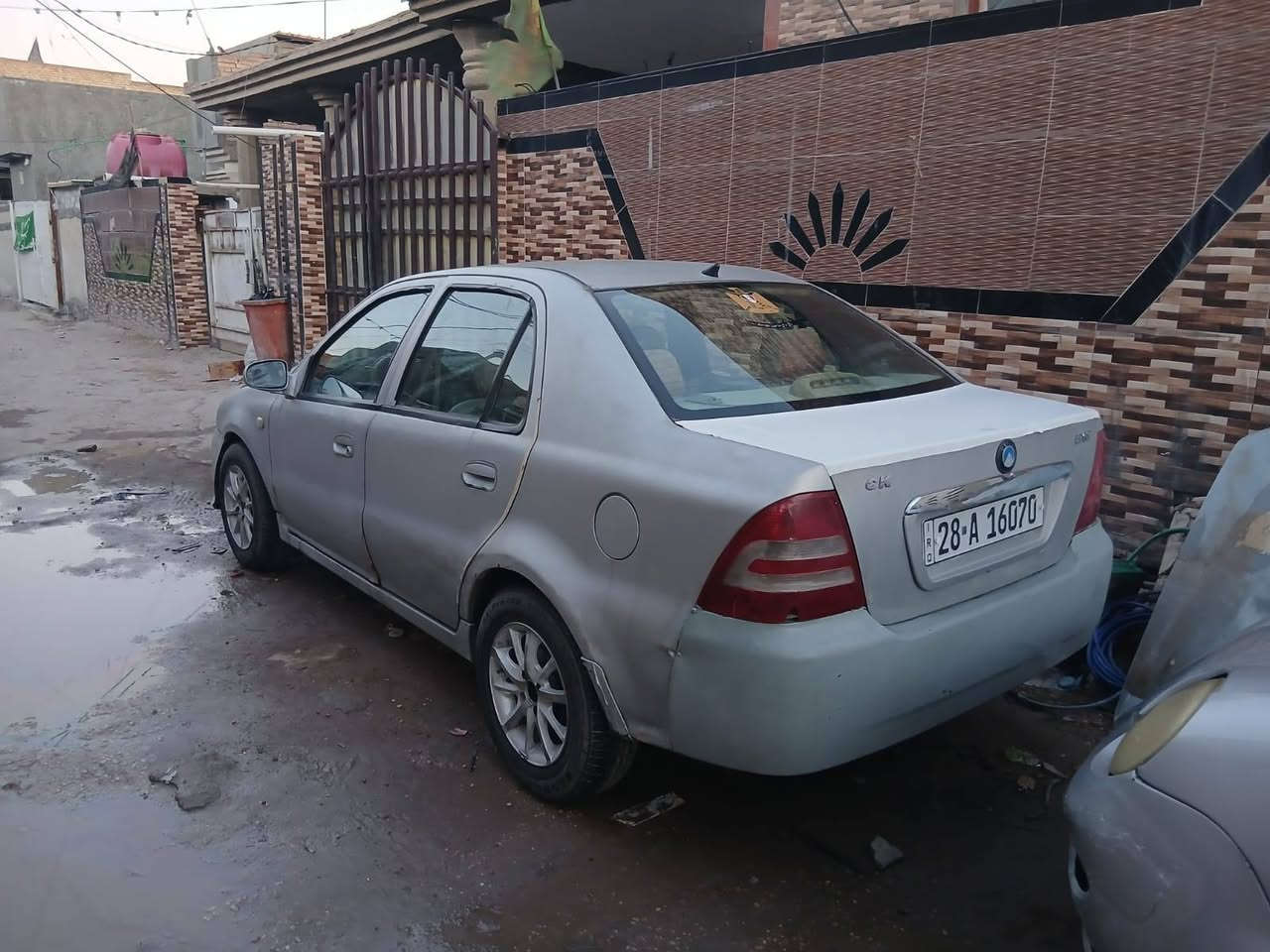 سي كي13 نجف نكليزي كير عادي  جاهزه وحلوه محرك وكير جدد حداديه 80 بلميه تخم تاير باتري كله نضيف السعر 22 الشراي يتصل *********** عنوان حله نادر
